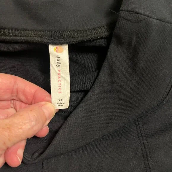 Anthropologie Black yoga pants with zippers size XS - Picture 5 of 10